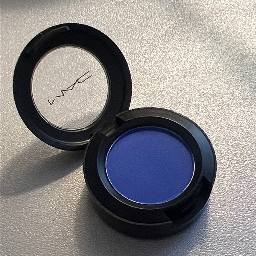 MAC Atlantic Blue Matte Eyeshadow Blue Makeup